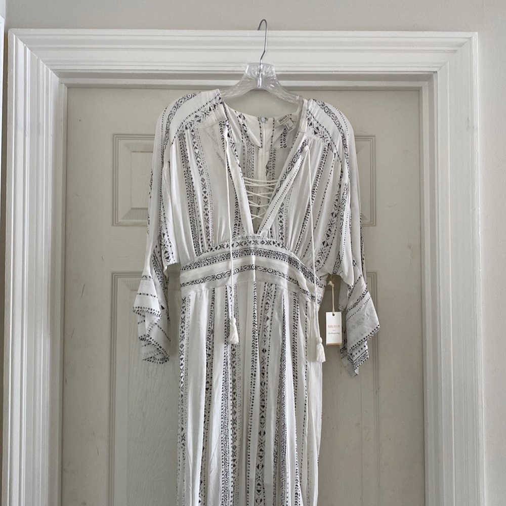 Forever 21 summer beach plunging dress coverup
